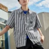 Chemise à manches courtes rayée boutonnée – Tailles asiatiques « Bleu »