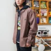 Chemise à manches longues boutonnée avec poches de menuisier, tailles asiatiques « Noix du Brésil »