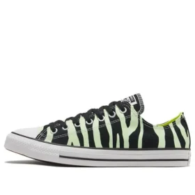 Chuck Taylor All Star Black Glow in « the Dark »