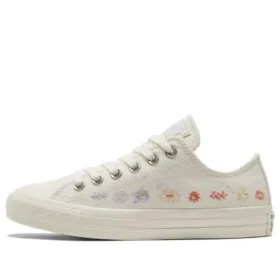 Chuck Taylor All Star Low « Embroidered Floral – Egret »