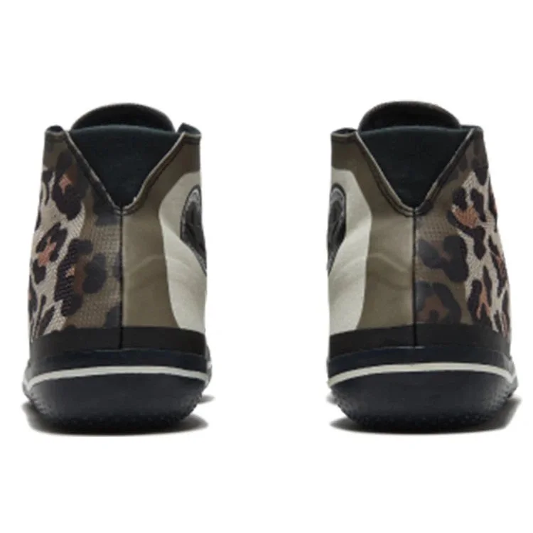 Chuck Taylor All Star Pro BB « Leopard » Chuck Taylor All Star Pro BB « Leopard »