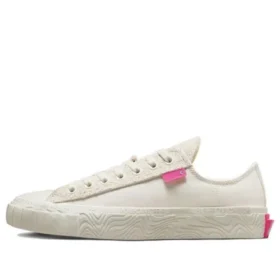 Chuck Taylor Alt Star Low « Weekend »