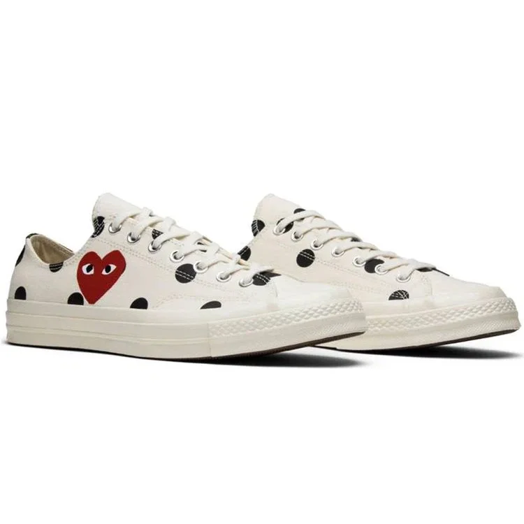 Converse x COMME des GARCONS PLAY Chuck 70 Low « White Polka Dot » Converse x COMME des GARCONS PLAY Chuck 70 Low « White Polka Dot »