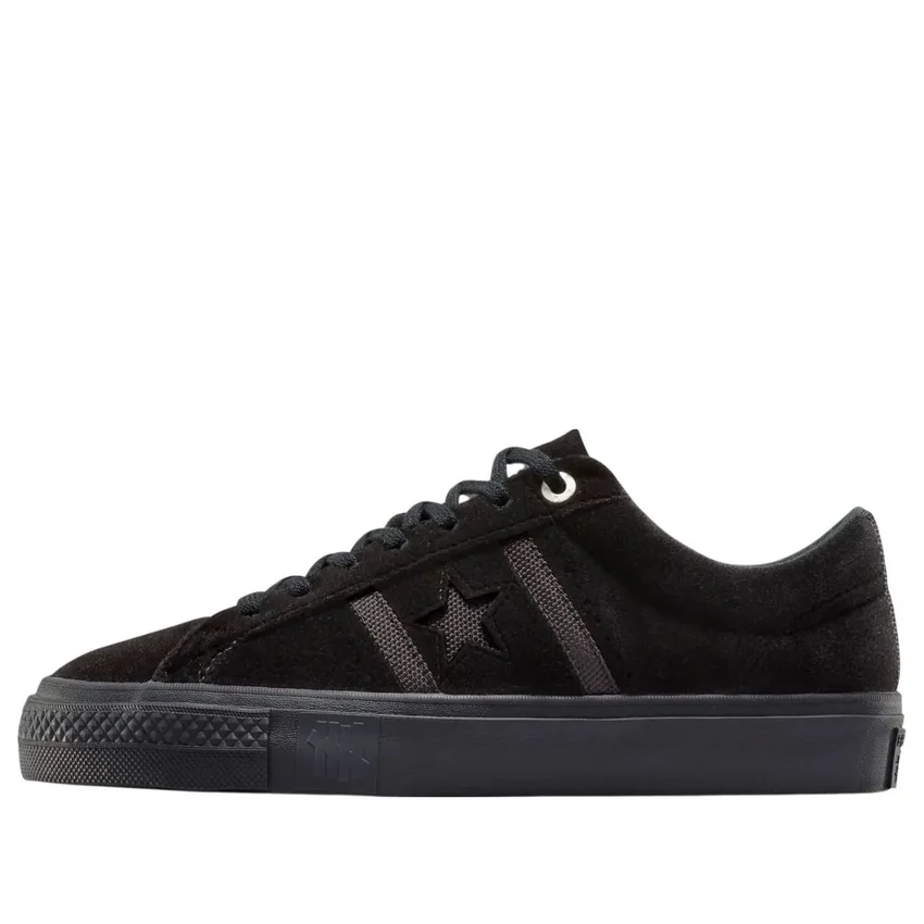 Converse x UNDEFEATED One Star Academy Pro « Black » Converse x UNDEFEATED One Star Academy Pro « Black »
