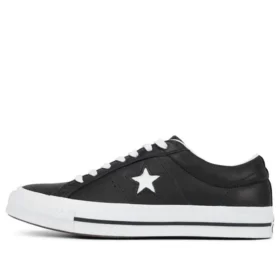 One Star Low Top en cuir « Black White »