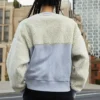 Pull à col rond en laine d&rsquo;agneau, collière, blanc lait