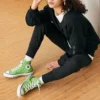 Sweat à capuche à col en V en maille lâche unie Noir