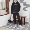 Sweat à capuche en tricot brodé d&rsquo;un alphabet aux couleurs contrastées Noir