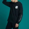 T-shirt à manches longues Distorted Court – Tailles asiatiques « Noir »