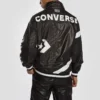Veste à capuche décontractée avec logo noir