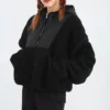 Veste à capuche en laine d&rsquo;agneau avec fermeture éclair intégrale, noire
