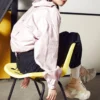 Veste chemise décontractée à petit logo rose-violet